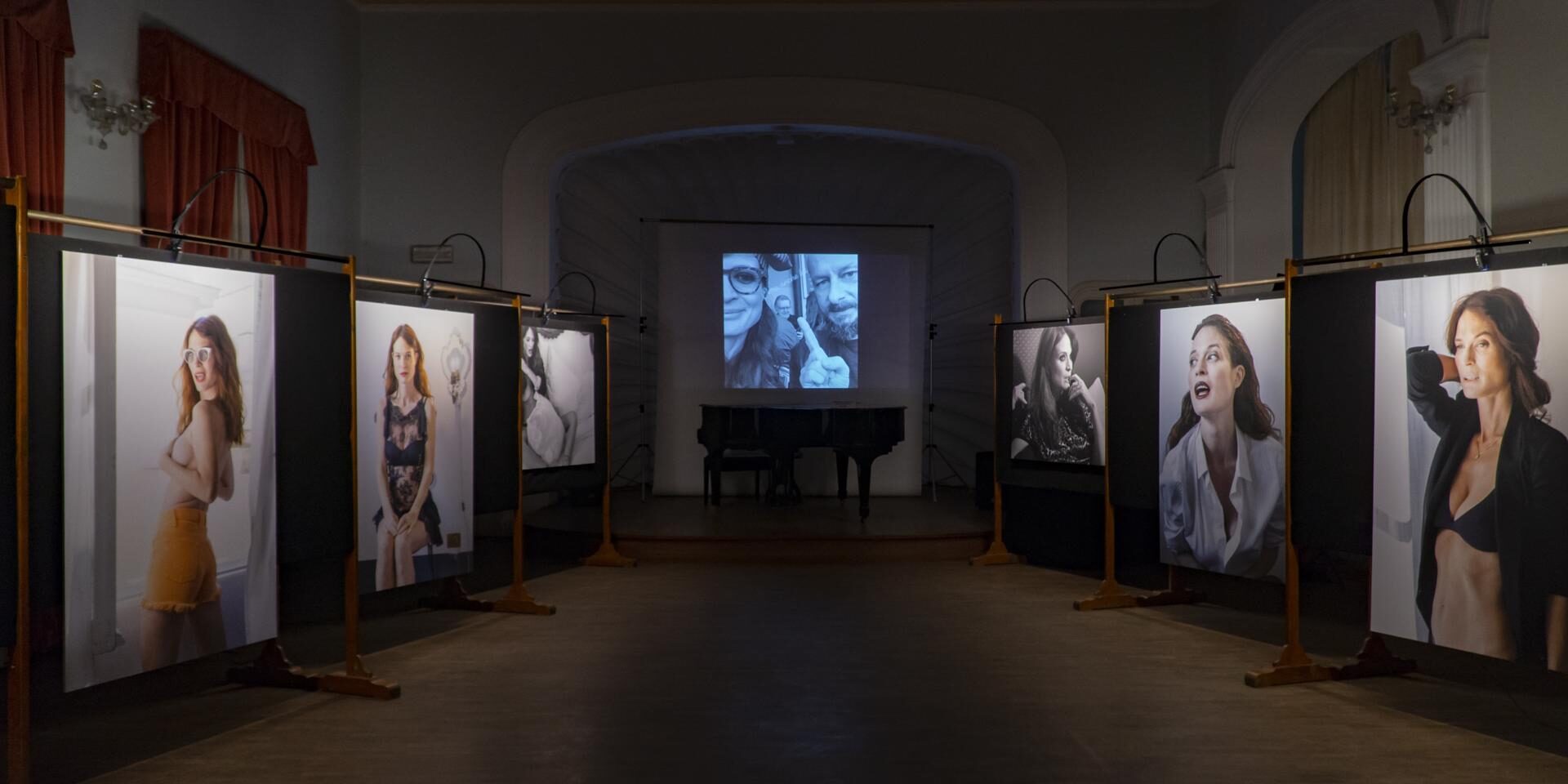 Reportage fotografico mostra fotografica - Alessandro Bianchi e Jane Alexander - Talia Visual foto grafica e video Firenze Toscana